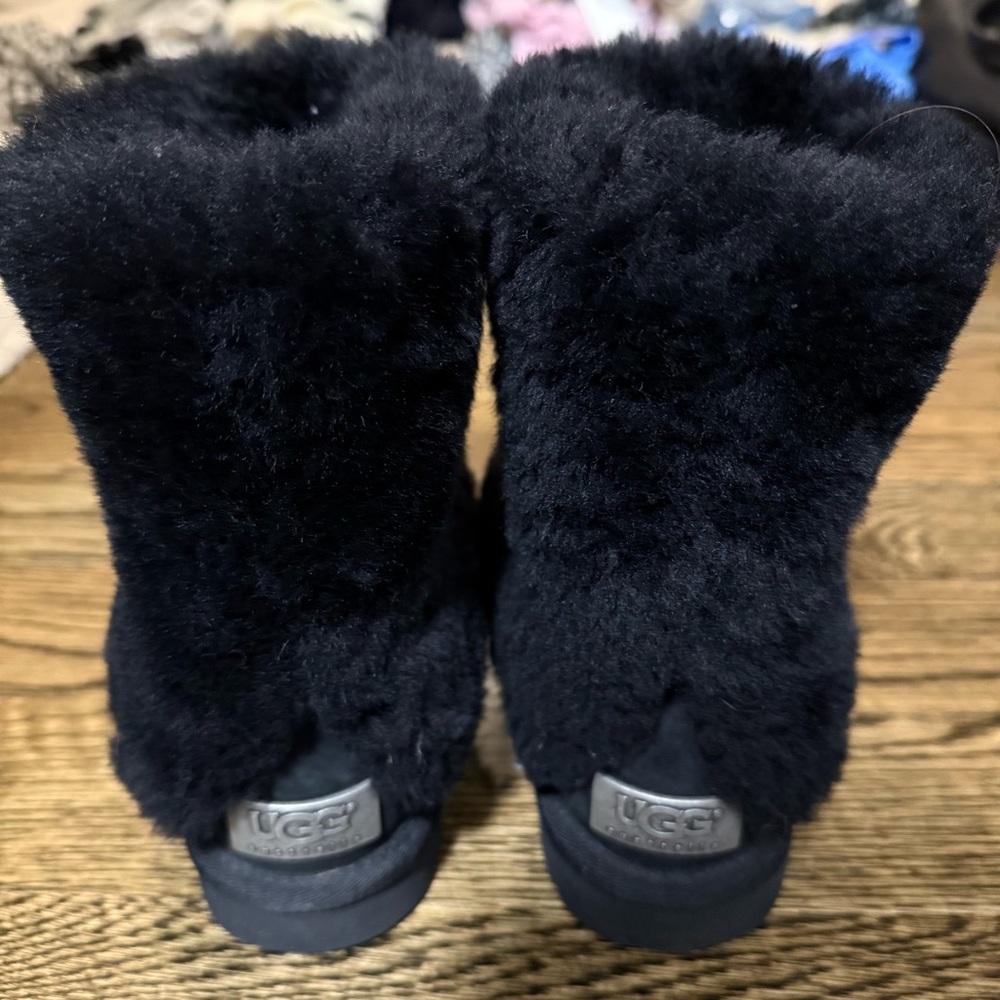 UGG Black Patten Boot - Picture 5 of 6